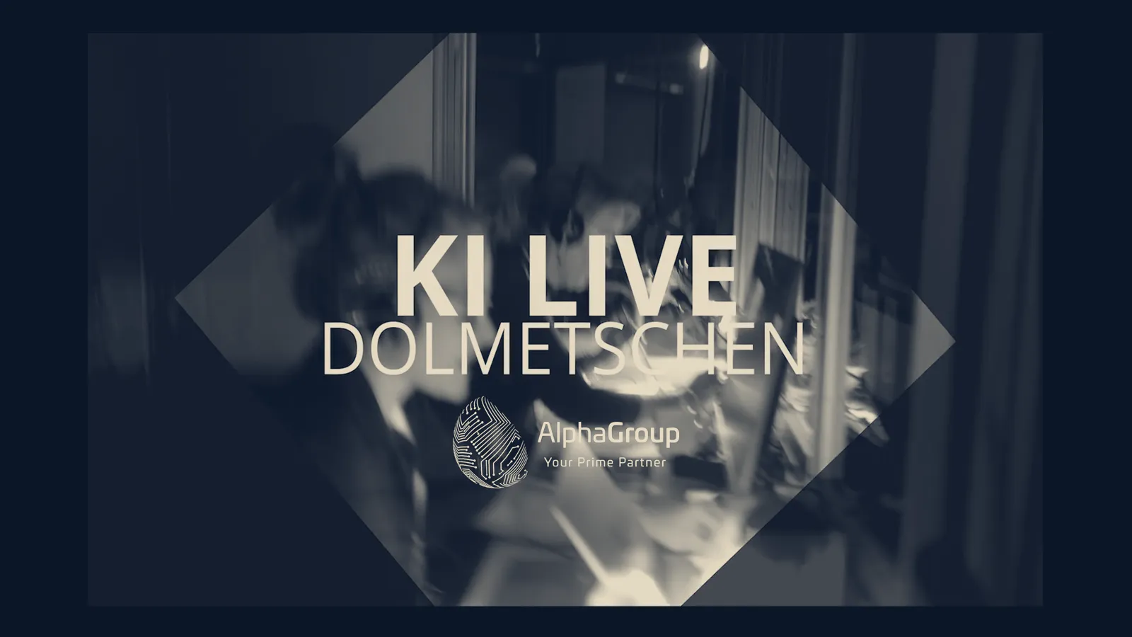 KI-Live-Dolmetschen der AlphaGroup: Dolmetscherinnen und Dolmetscher an ihren Arbeitsplätzen